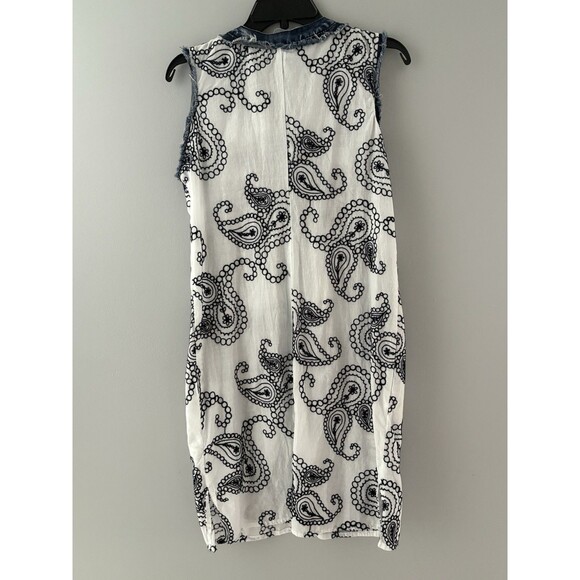 Adore Duster Size M White & Demin Paisley Embroidery Studded Long Vest - Picture 11 of 12